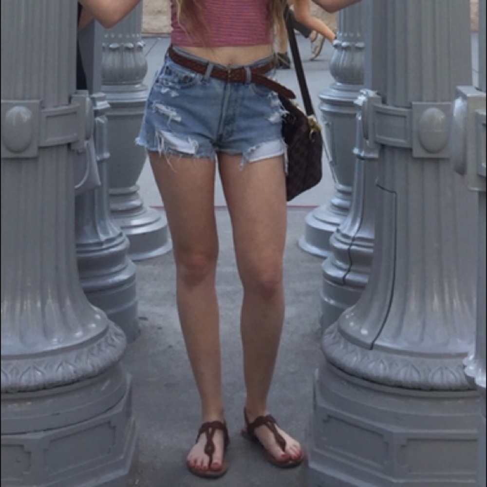 Levi’s “Vintage” 501 Original Cutoff Denim Shorts - Picture 3 of 5